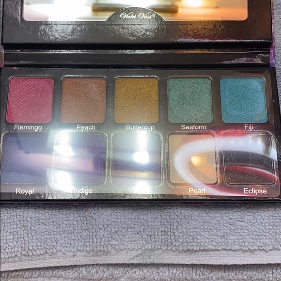 Violet Voss The Rainbow Eyeshadow Palette - Picture 3 of 3